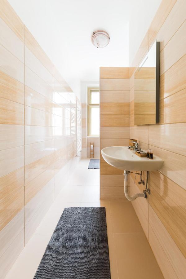 Boheme Apartment Prague Three المظهر الخارجي الصورة